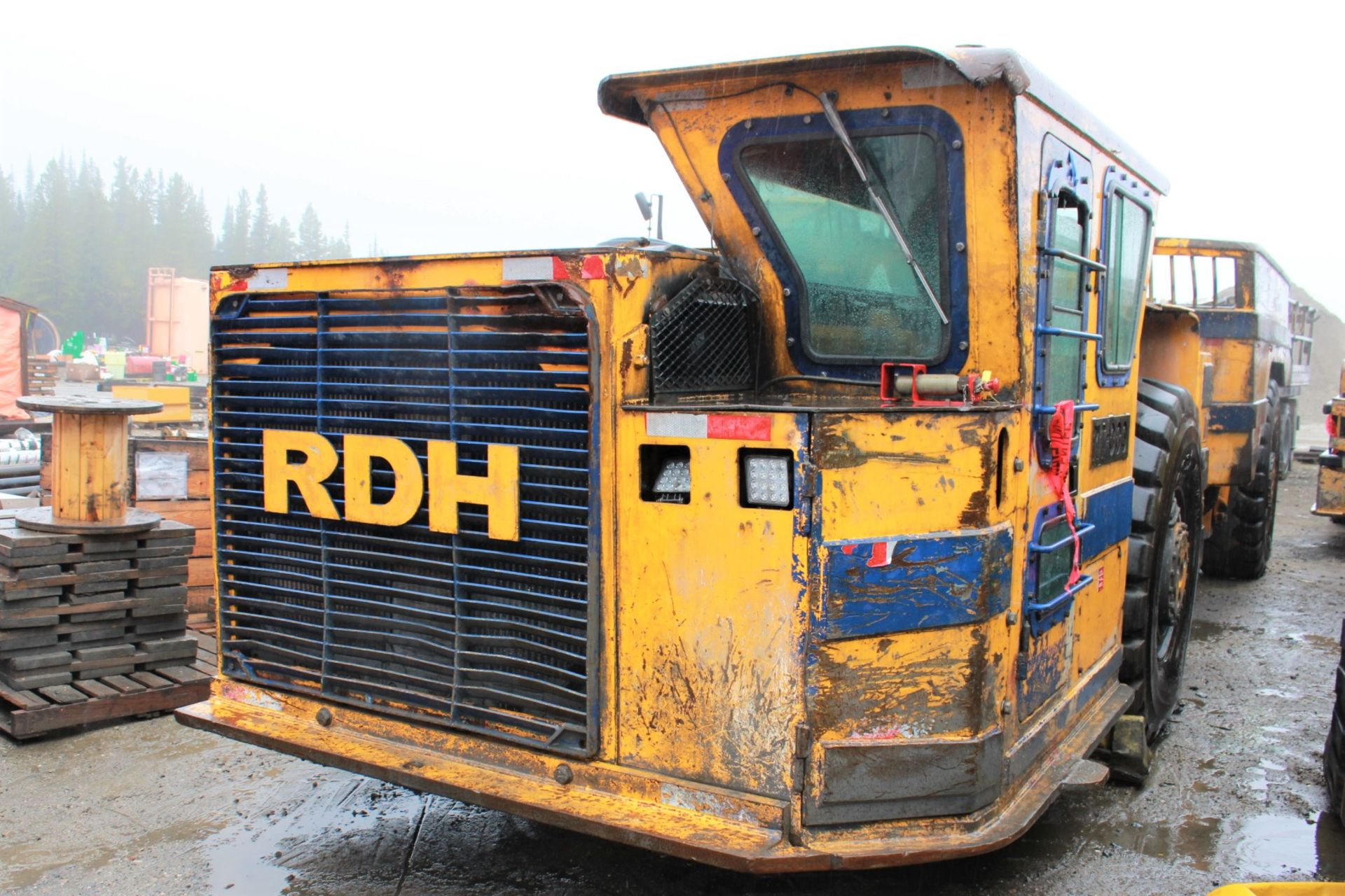 2014 RDH HM800?30 Mine Truck, 18.00-25 Tires; S/N 14-01315; Meter Shows 4,100 Hrs; (Unit MT003); - Image 2 of 10