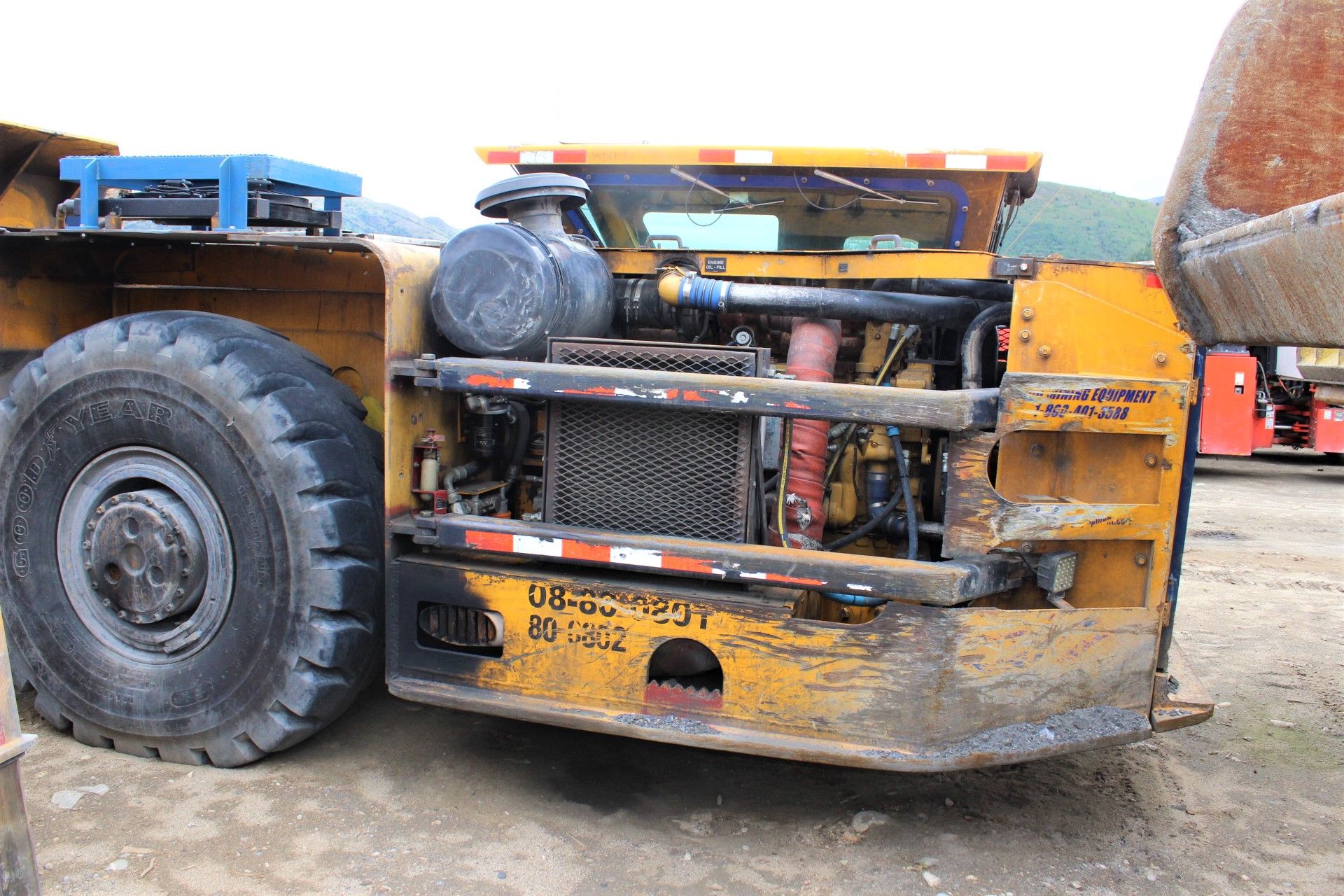 2014 RDH HM800?30 Mine Truck, 18.00-25 Tires; S/N 14-01315; Meter Shows 4,100 Hrs; (Unit MT003); - Image 4 of 10