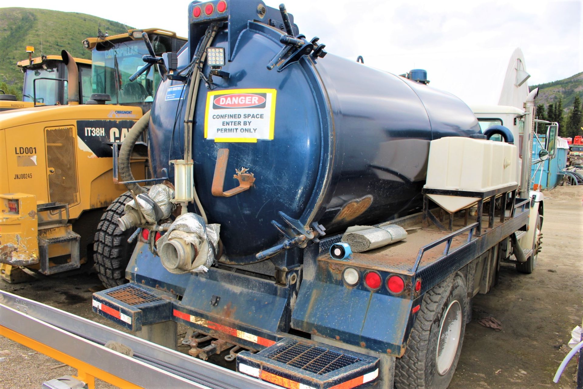 2001 Freightliner FL70 Vacuum Truck, 12' Deck, Smith Tank; S/N 1FVABTBV72HK10533; Meter Shows 4,321; - Image 6 of 7