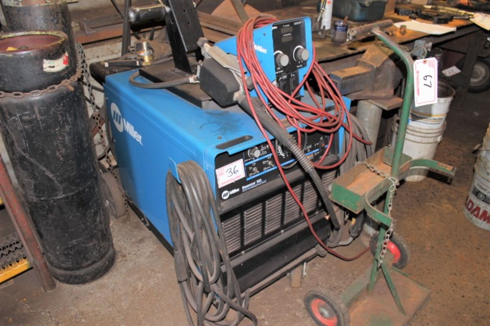 MILLER DIMENSION 652 WELDER & MILLER 70 SERIES WIREFEED