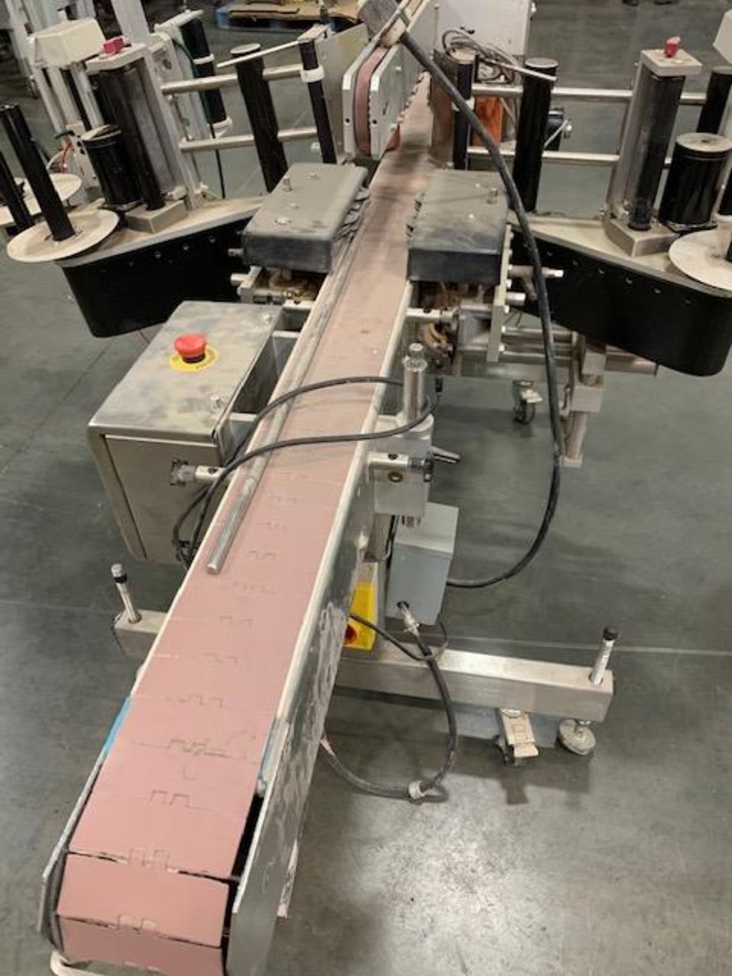 Quadrel Moduline Front and Back Labeler. 4.5" wide x 92" long plastic flat top chain. Model Q10 - Image 7 of 8