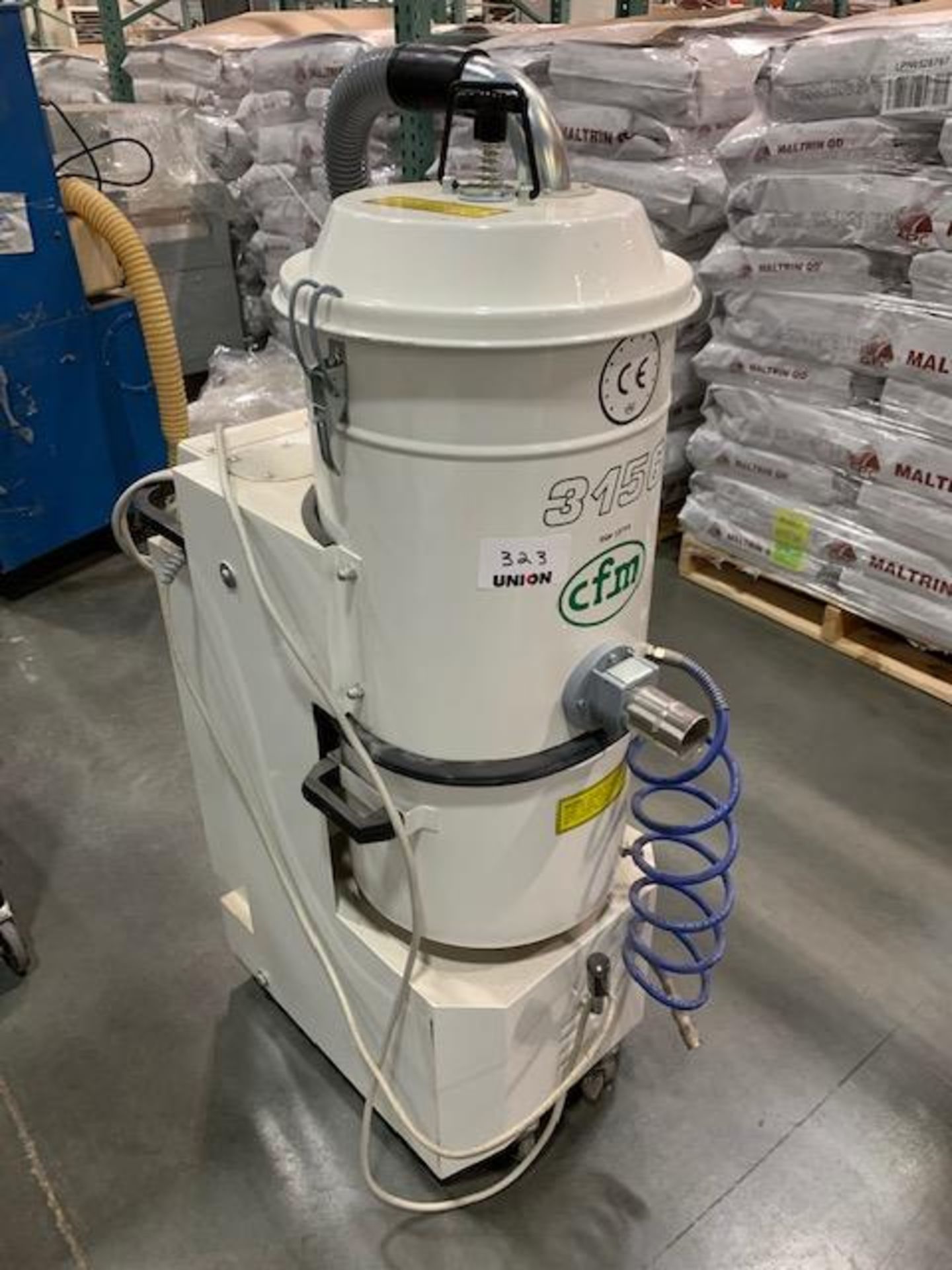 Nilfisk type 3156 CFM Dust Collector250/440 volts. Serial# 04AB279. Item#323