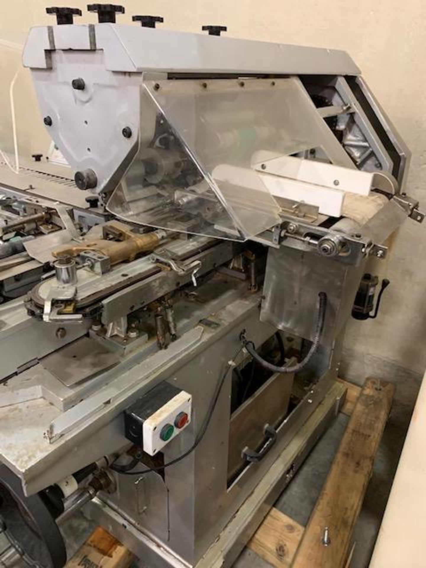 Autowrapper model Super 2000 Roll Wrapper, Set up to bunch wrap (12) pieces approx. 13/16" - Image 8 of 10