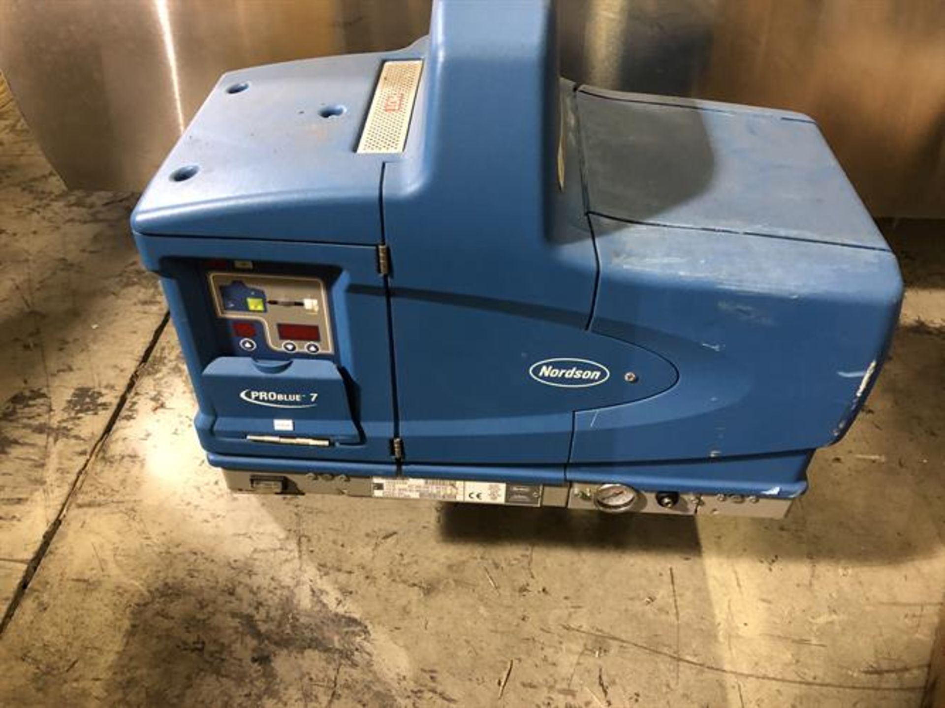 Bradman Lake inline Top Flap Sealer carton closer - Nordson Hot Melt - Allen Bradley Panelview - Bild 6 aus 19