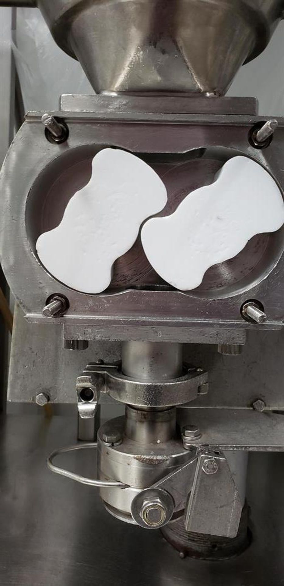 Mateer Burt Lobe Style Fudge Filler - Used for fudge trays - Model 50S - Heated hot water hopper - - Image 2 of 3