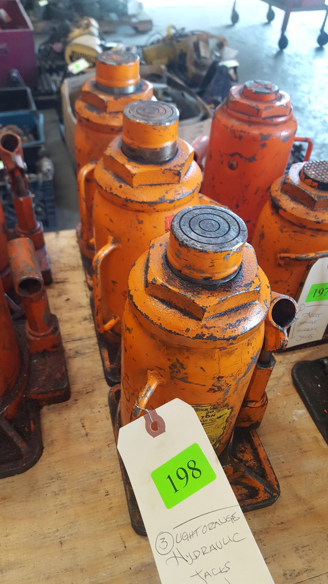 ORANGE 20 TON HYDRAULIC JACKS