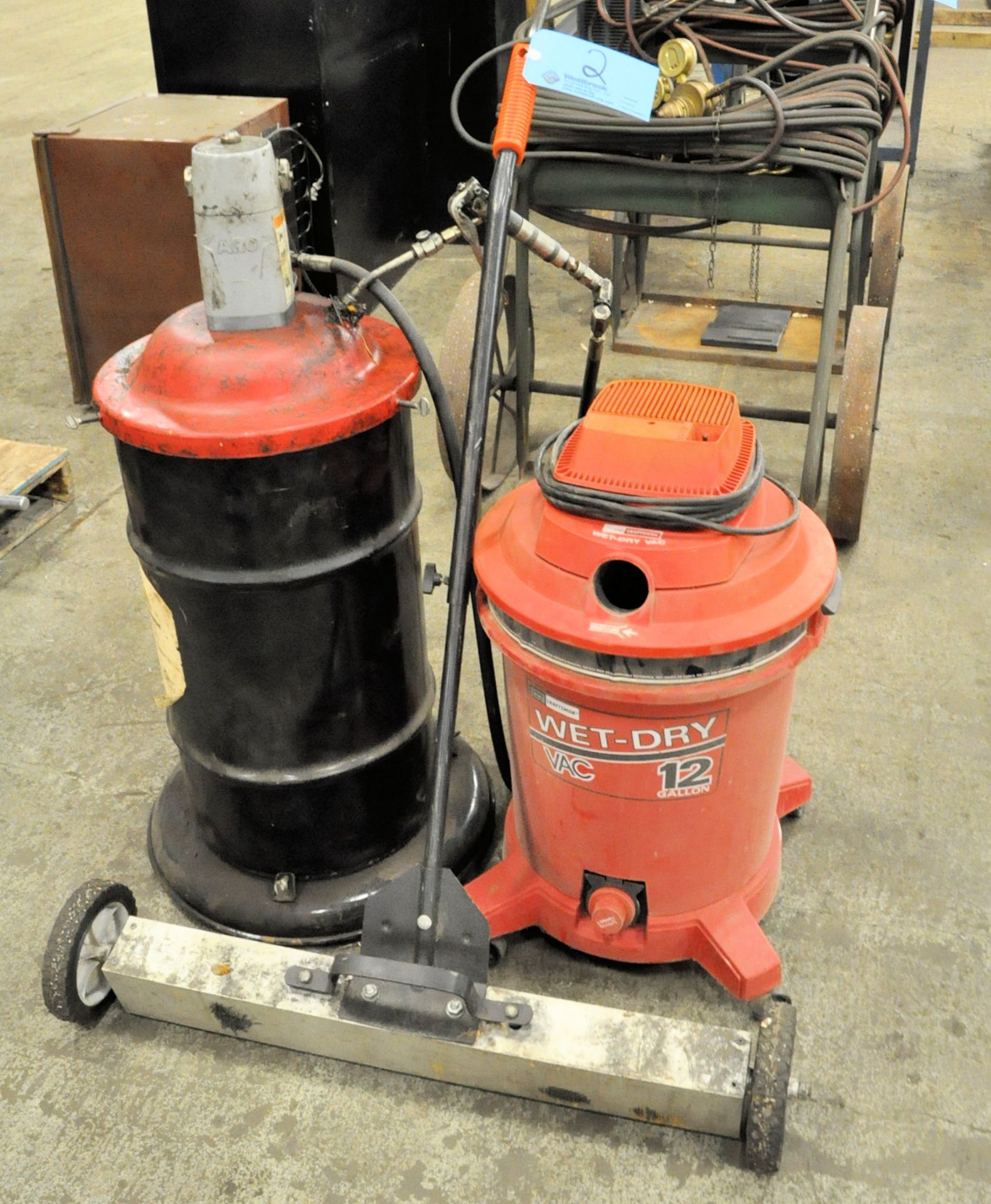 Lot - (1) SEARS CRAFTSMAN Wet-Dry Shop Vac, (1) ARC Grease Pump and (1) Walk Behind Floor Magnet