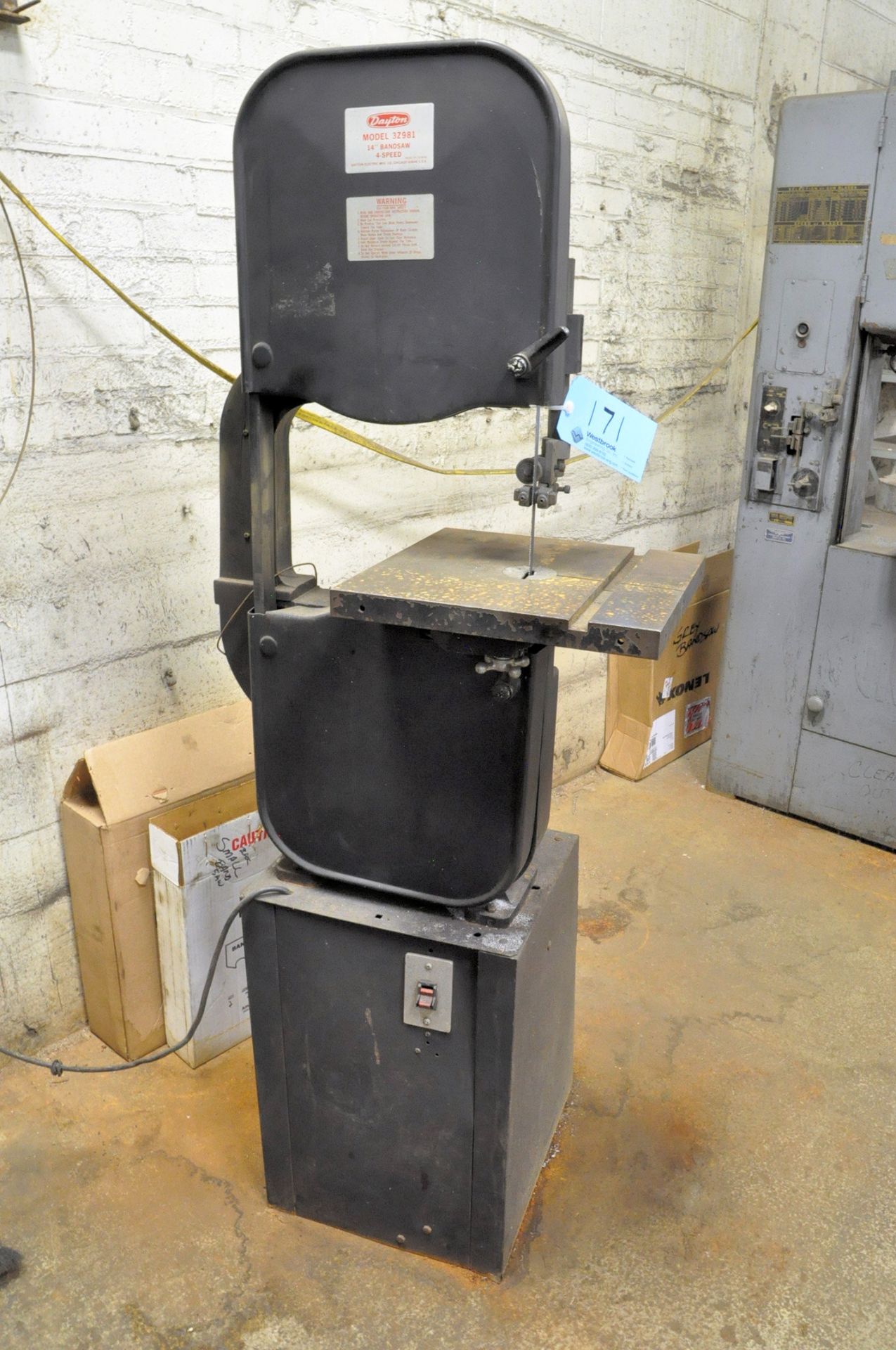 Dayton Model 3Z981, 14" Vertical Contour Metal Cutting Band Saw,