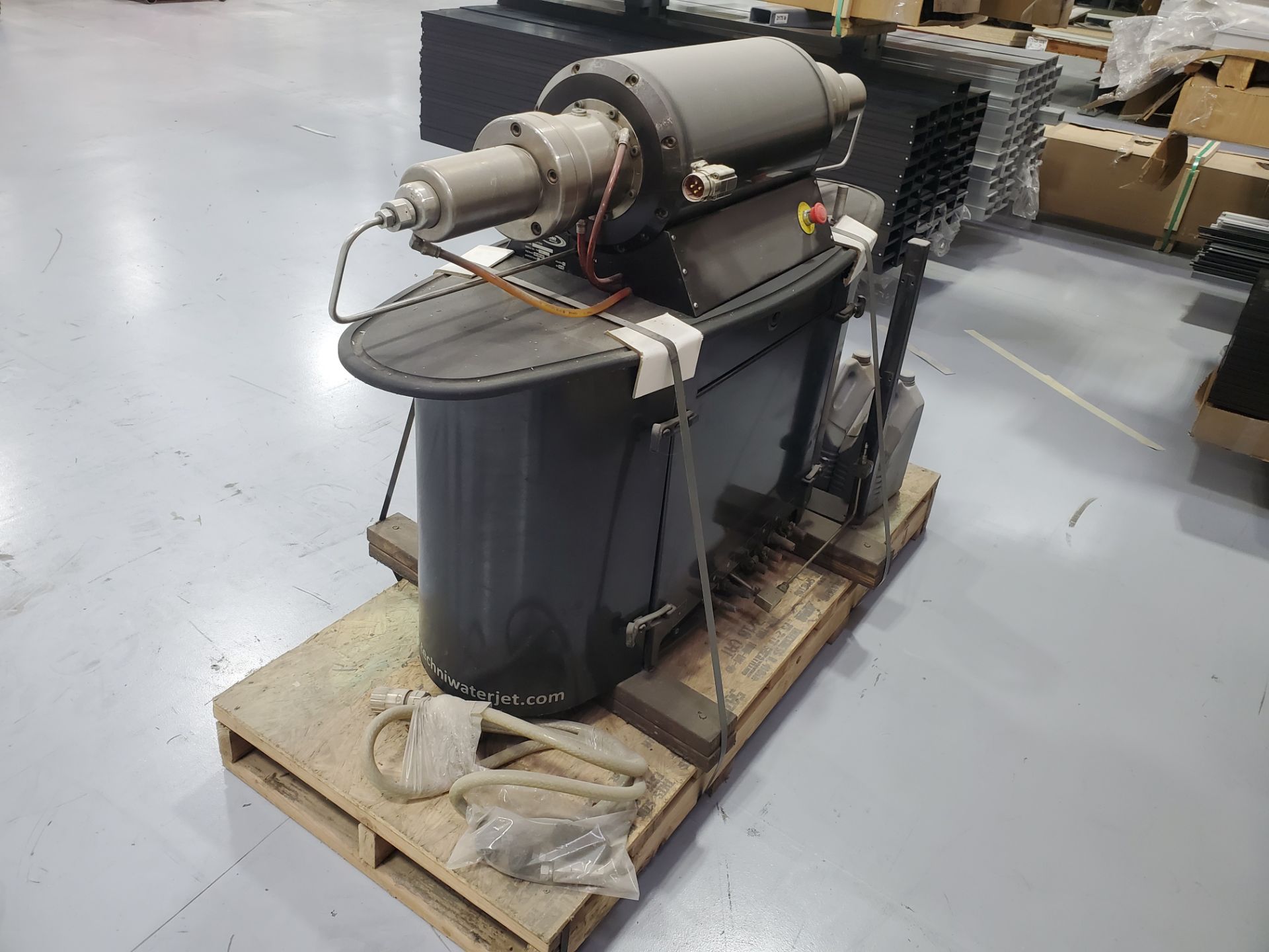 Techni Model ESP 55 Electro Servo Waterjet Pump, 55,000 PSI, Approximately 13,000 Hours, (2010) - Image 4 of 5