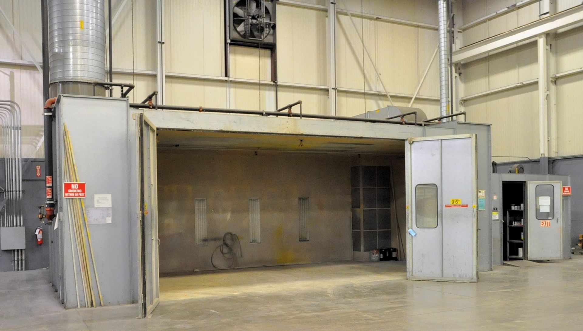 Spray Systems Water Column Style Enclosed Paint Spray Room Complete with Mixing Room