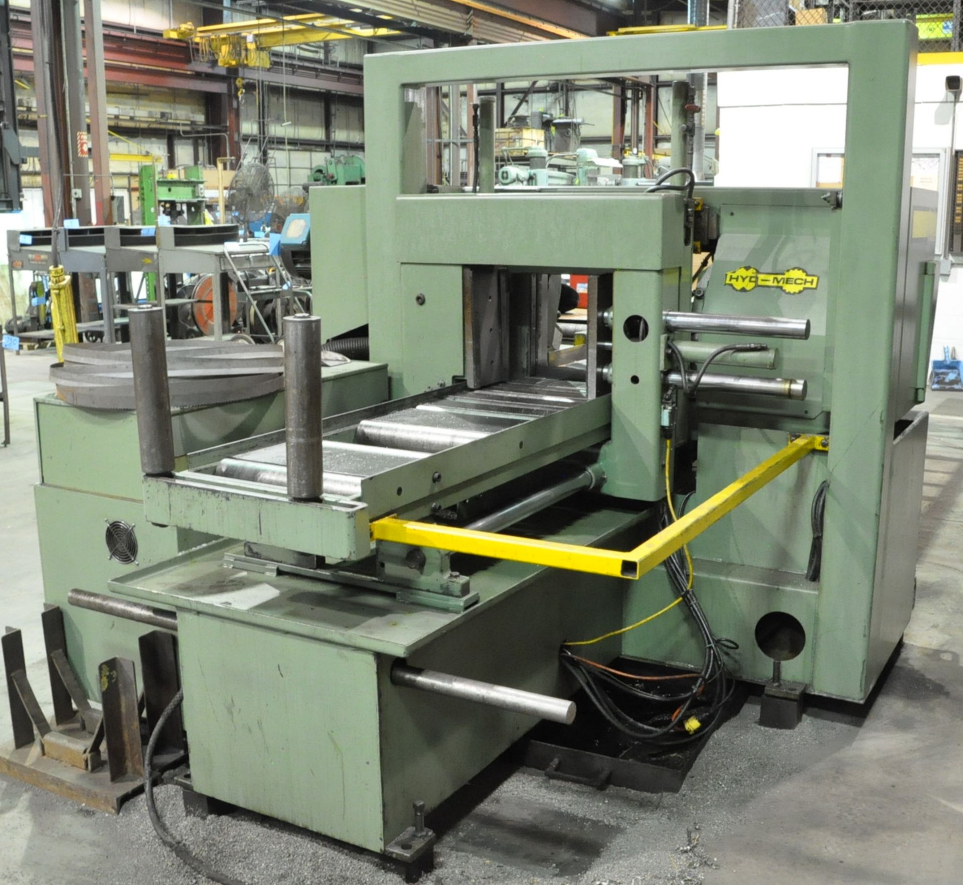 Hyd-Mech Model H14A, 14" x 14" Fully Automatic Horizontal Bandsaw, PLC Control, Bundle Clamps (2000) - Image 3 of 7