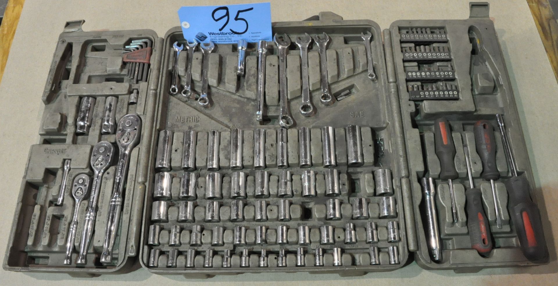 Crescent Partial Socket and Wrench Set