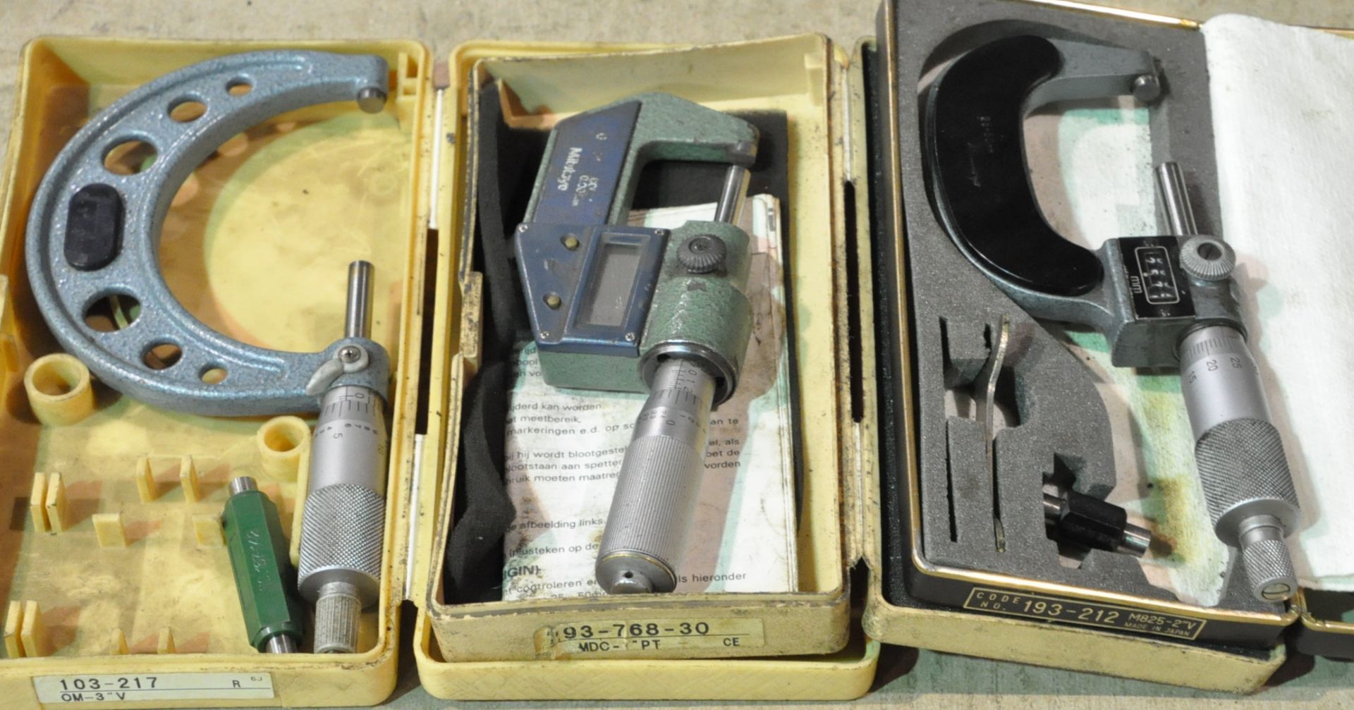 Lot-(1) Mitutoyo 2 - 3" Outside Micrometer with Case