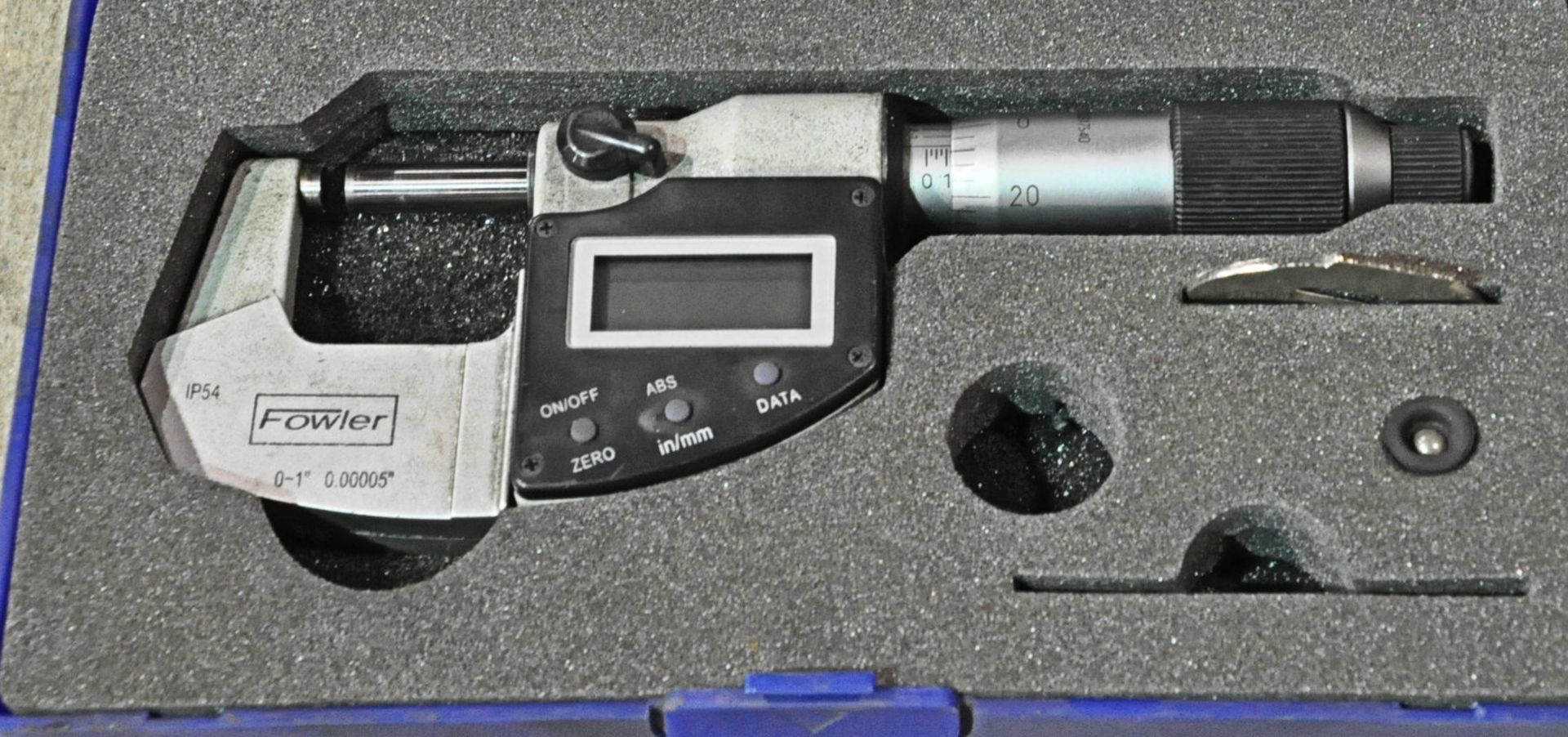 Fowler IP54, 0 - 1" Outside Digital Micrometer with Case