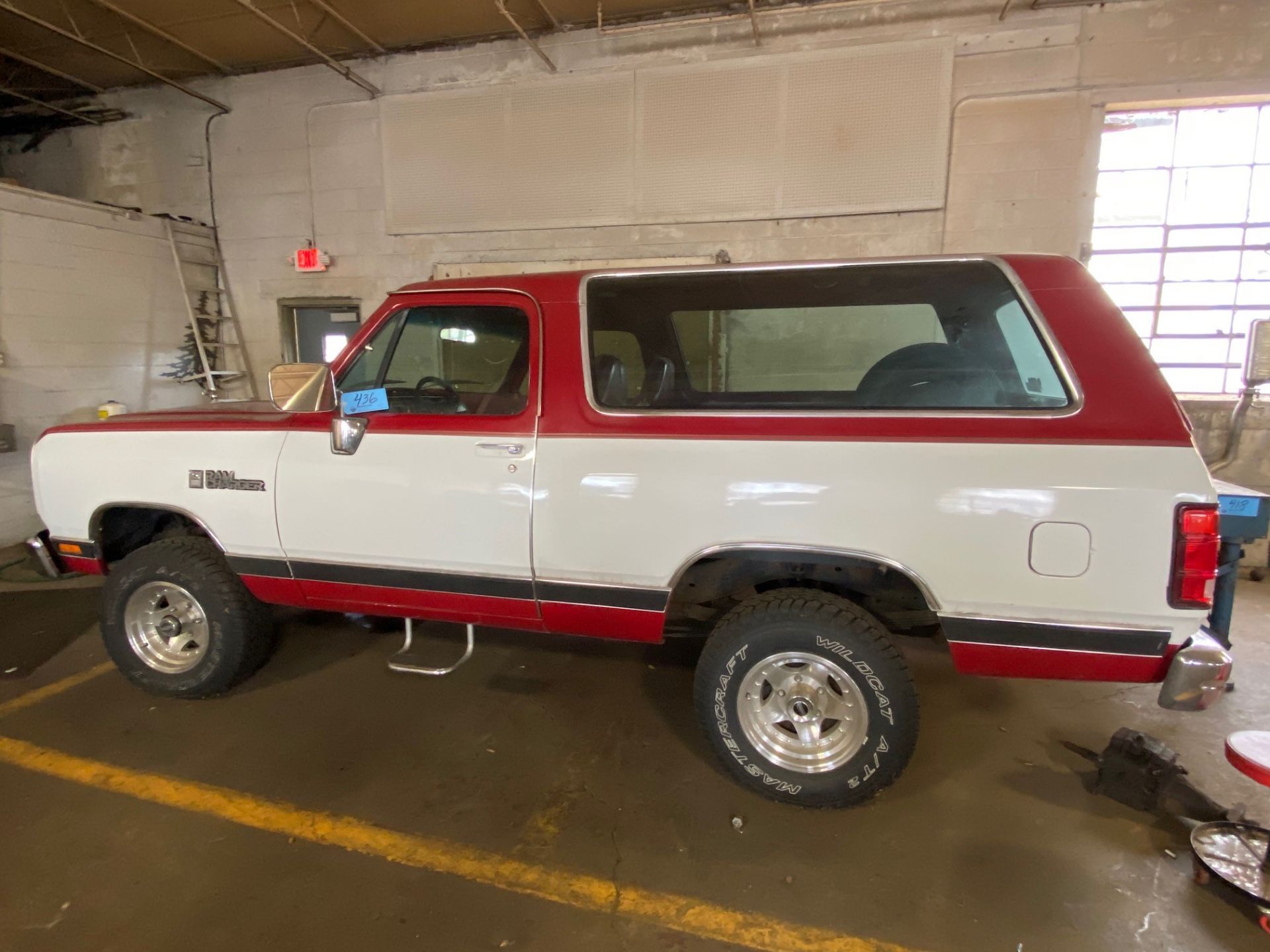 1990 Dodge Ram Charger 4x4, Super Clean No Rust, Runs and Drives Great, 360 V8 Engine - Image 3 of 15