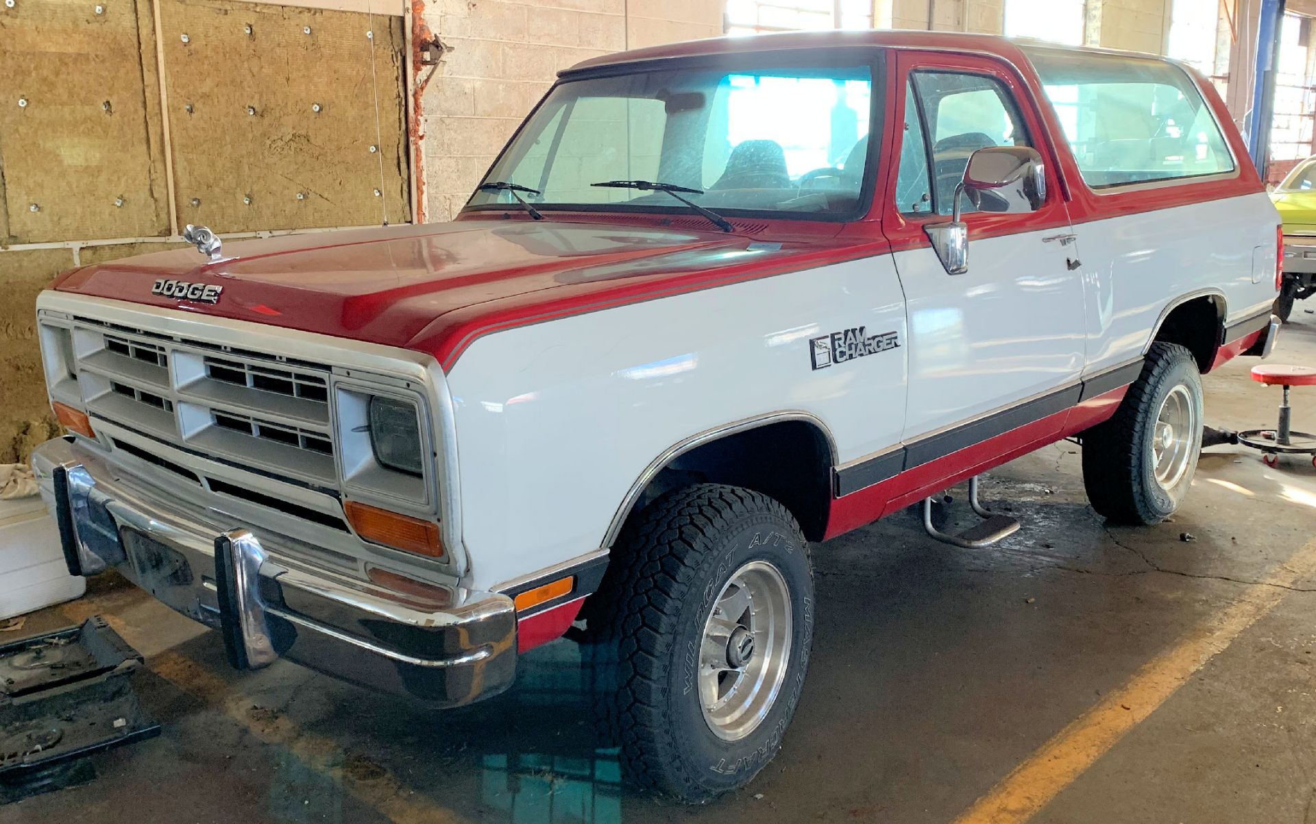 1990 Dodge Ram Charger 4x4, Super Clean No Rust, Runs and Drives Great, 360 V8 Engine