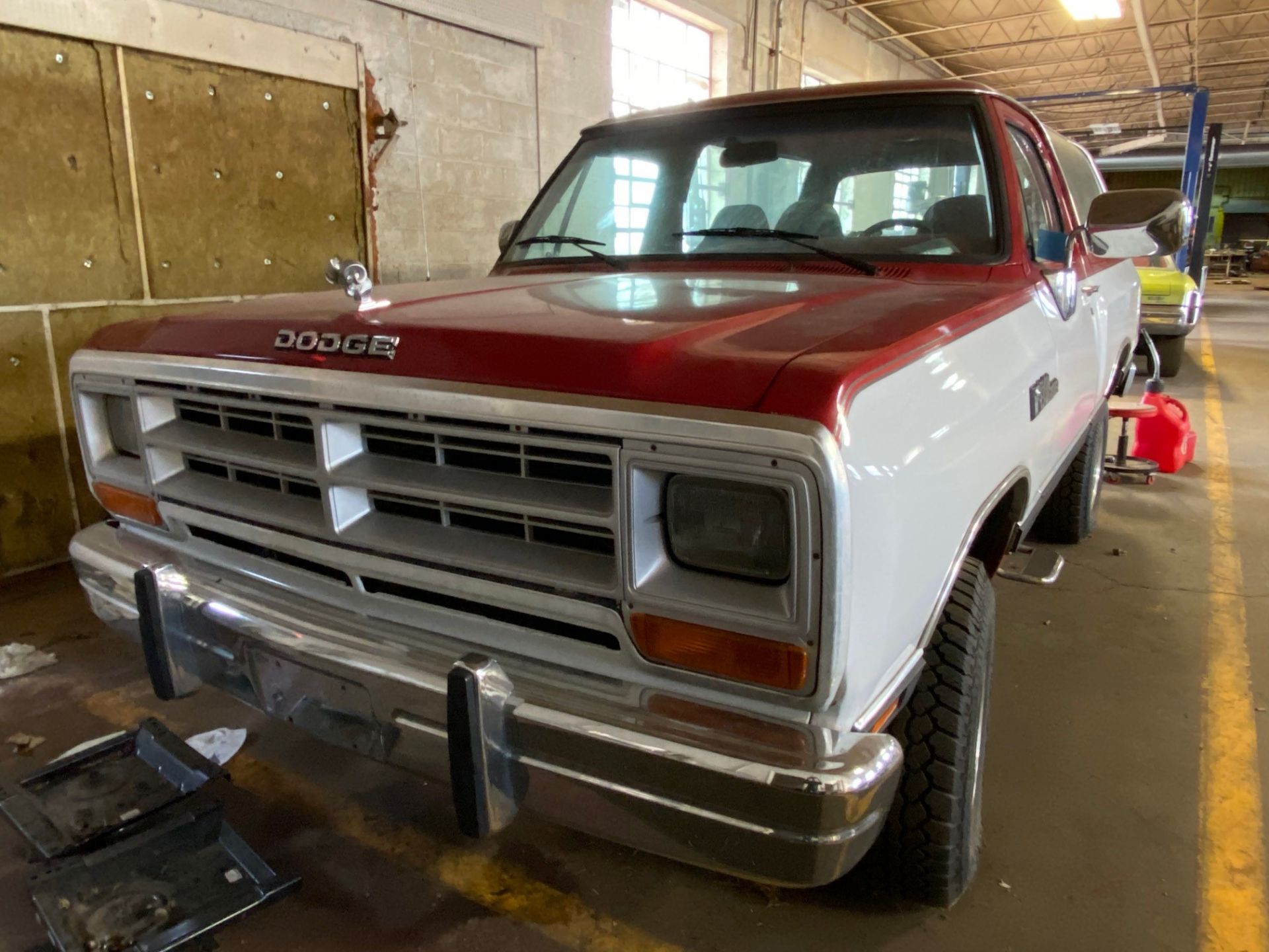 1990 Dodge Ram Charger 4x4, Super Clean No Rust, Runs and Drives Great, 360 V8 Engine - Image 2 of 15