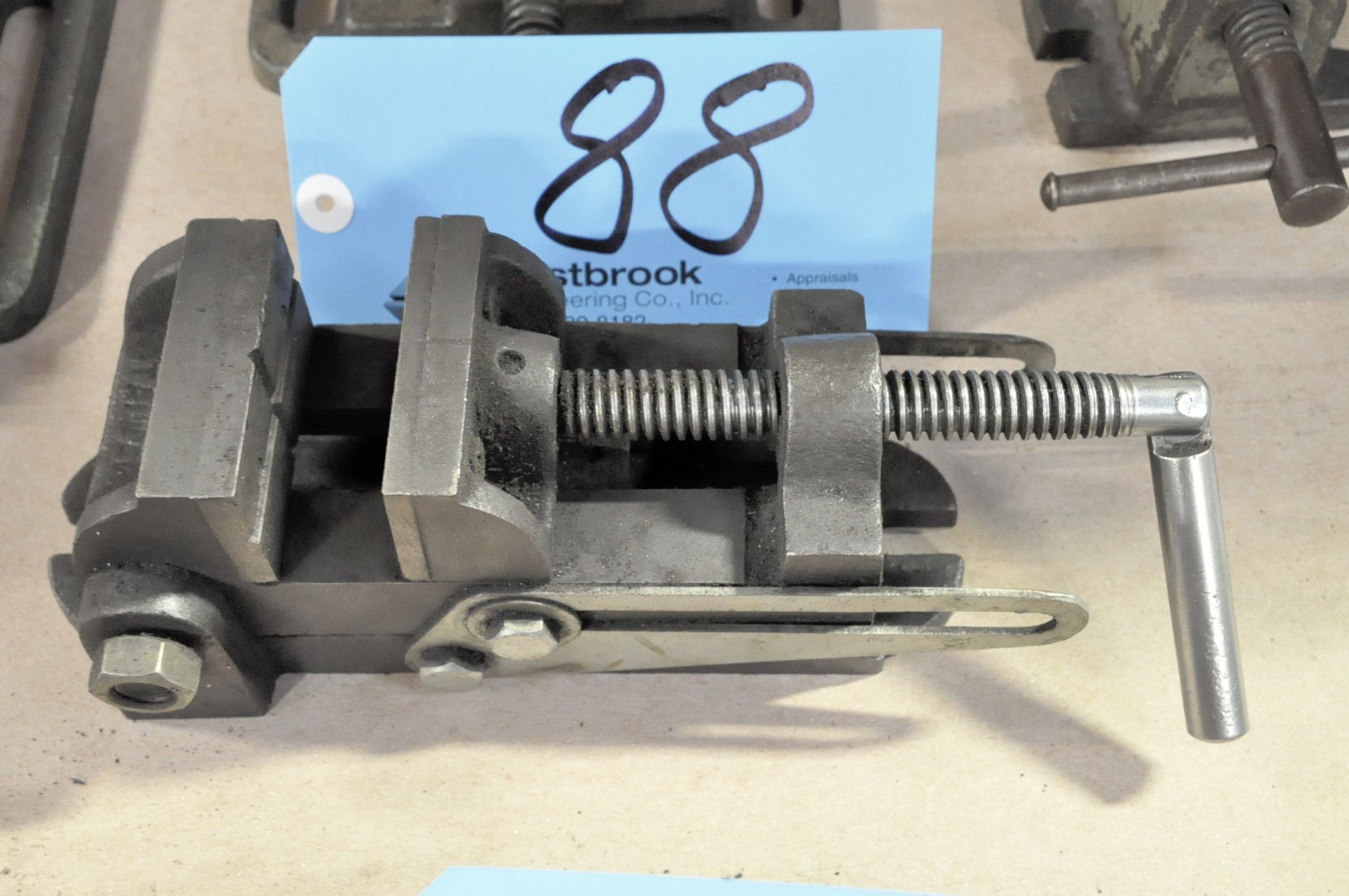 2 1/2" Inclinable Machine Vise