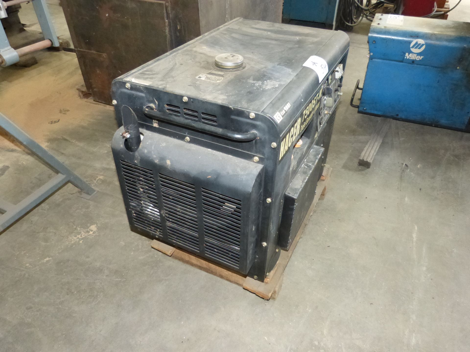 HACER MODEL 7500ST 11HP 6500/7500 WATT 180A DIESEL GENERATOR WELDER - Image 2 of 5