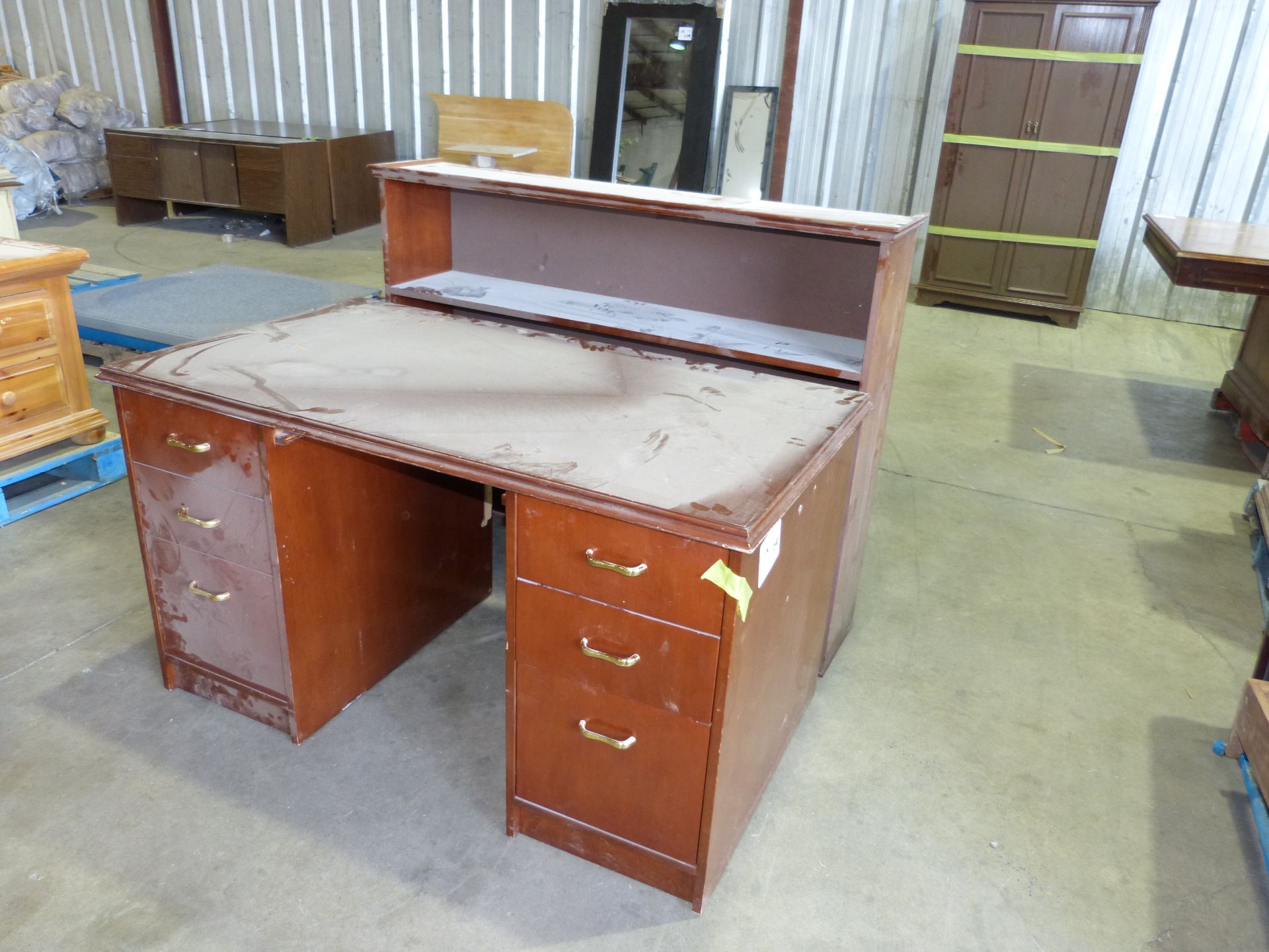 WOOD 6 DRAWER DESK AND BOOK SHELF