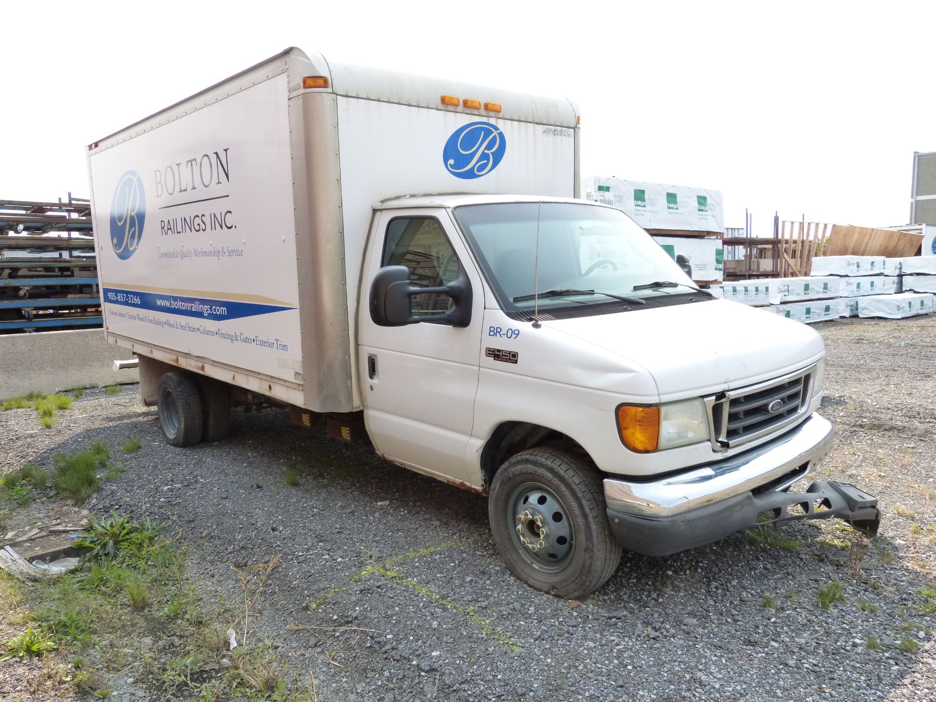 2004 FORD E450 SINGLE UNIT STRAIGHT TRUCK, 16' BOX 6.0 LITRE 8 CYL. DIESEL ENGINE, DUAL REAR WHEELS, - Image 2 of 10