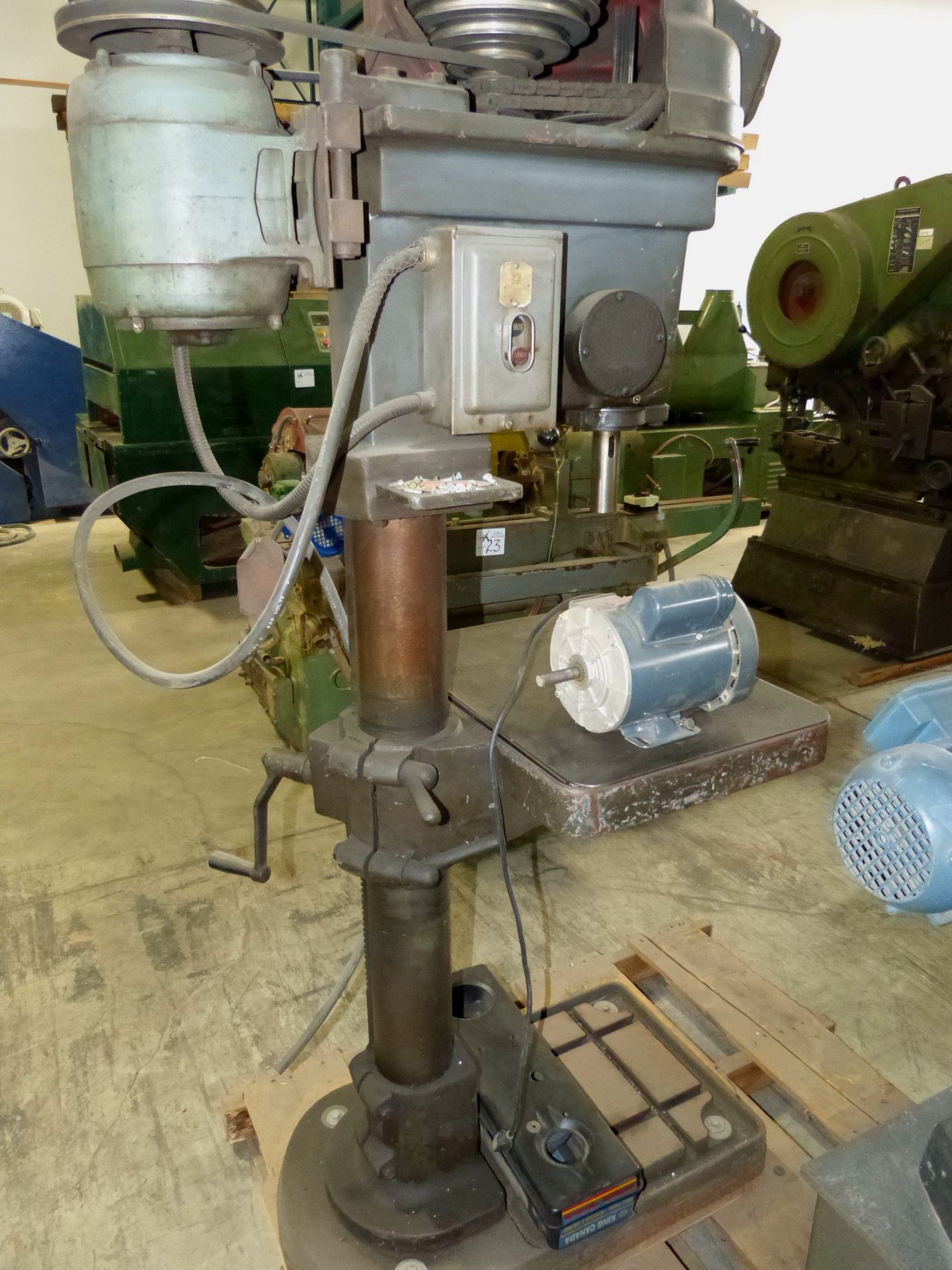 PROGRESS MODEL No4A GEAR HEAD DRILL PRESS,6" QUILL TRAVEL, POWER DOWN FEEDS, V-BELT DRIVEN - Image 4 of 4