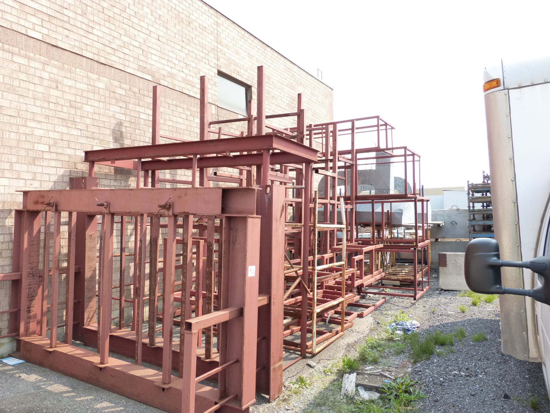 STEEL RACKING