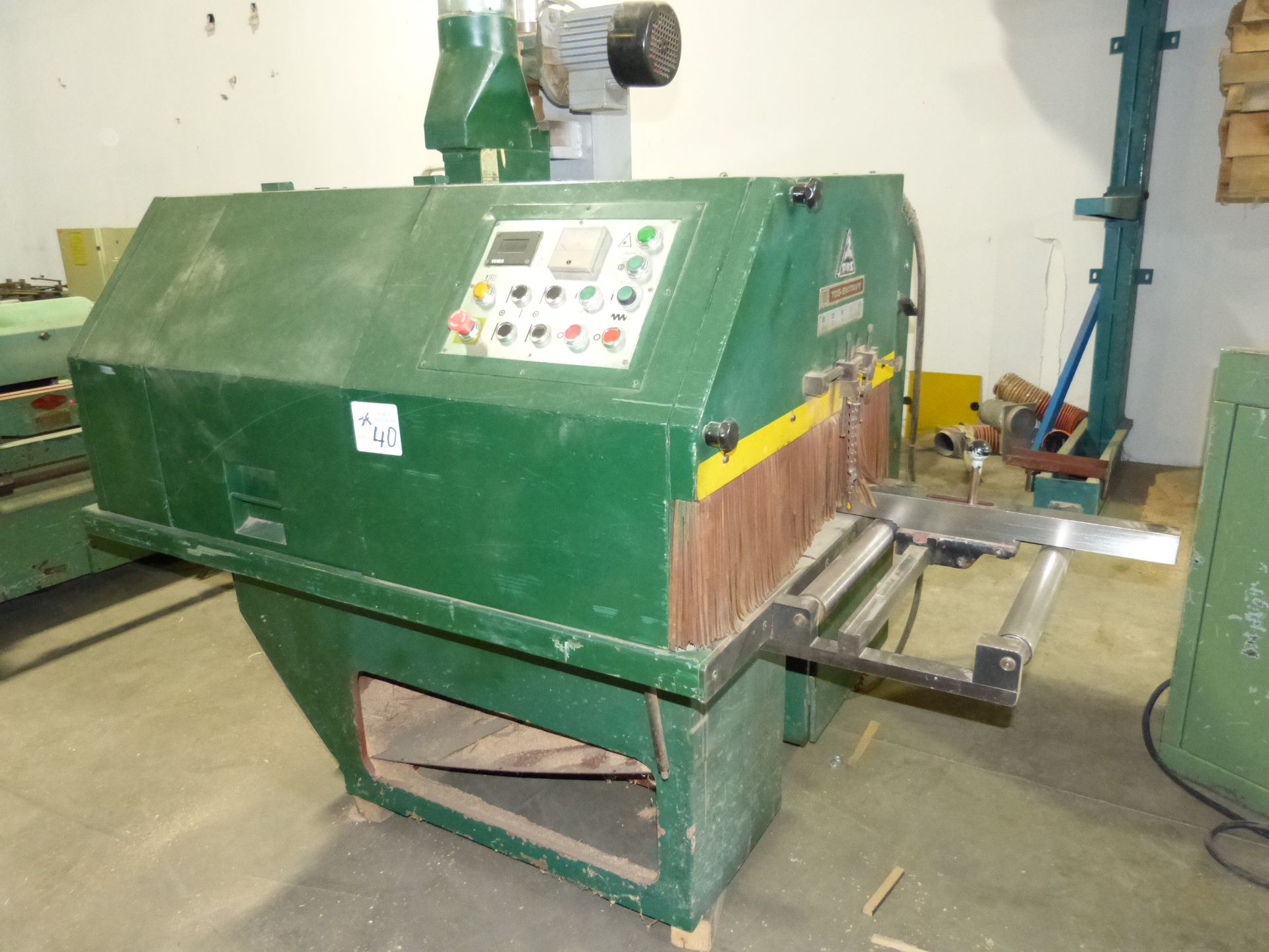 TOS MODEL SVITAVY CHAIN FEED MULTI RIP SAW 600 VOLTS