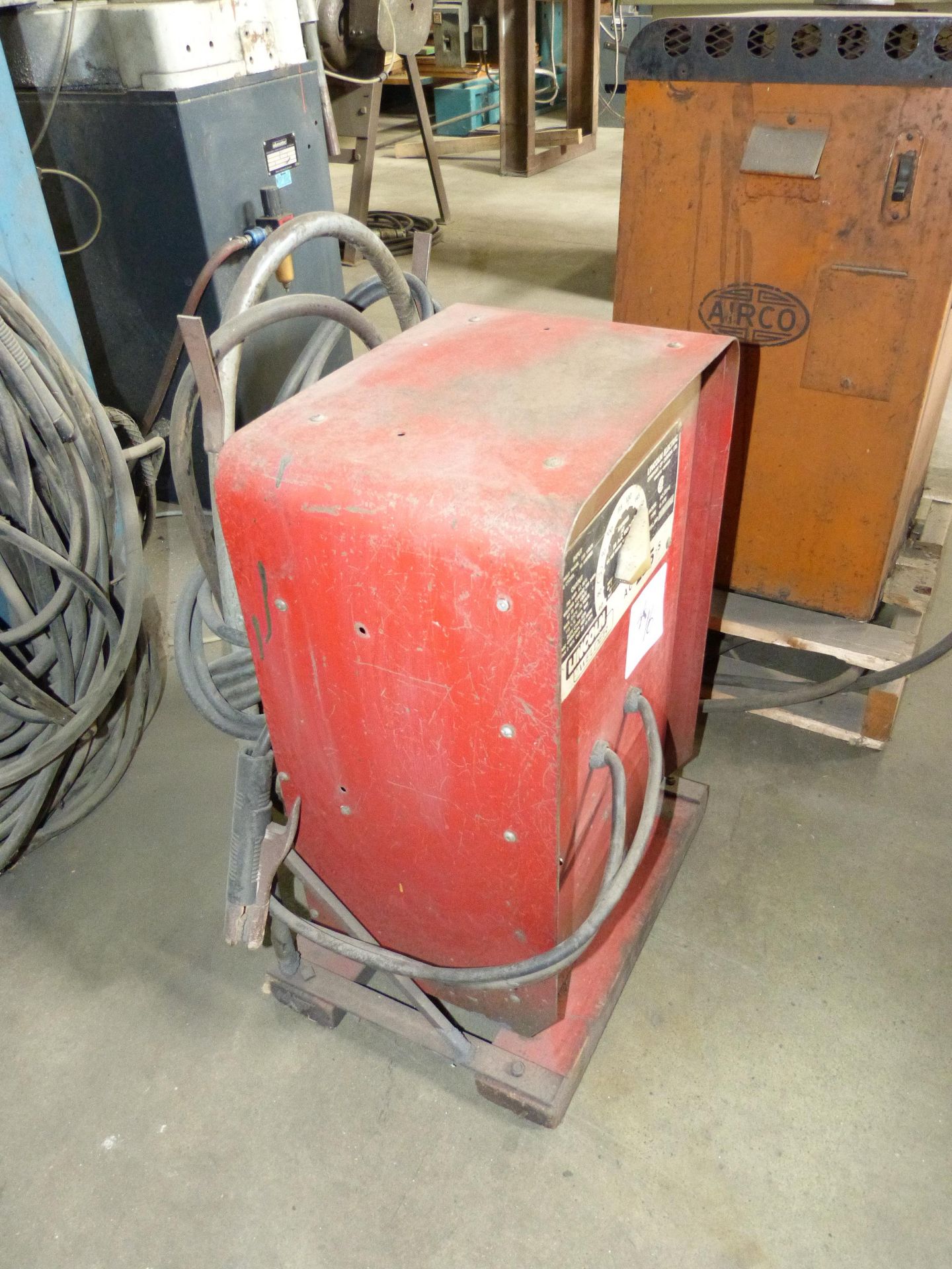 LINCOLN 225 AMP STICK ARC WELDER - Image 2 of 5