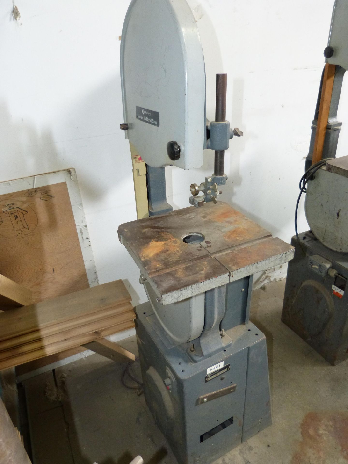 ROCKWELL VERTICAL BANDSAW 14'' THROAT CAPACITY - Image 2 of 3