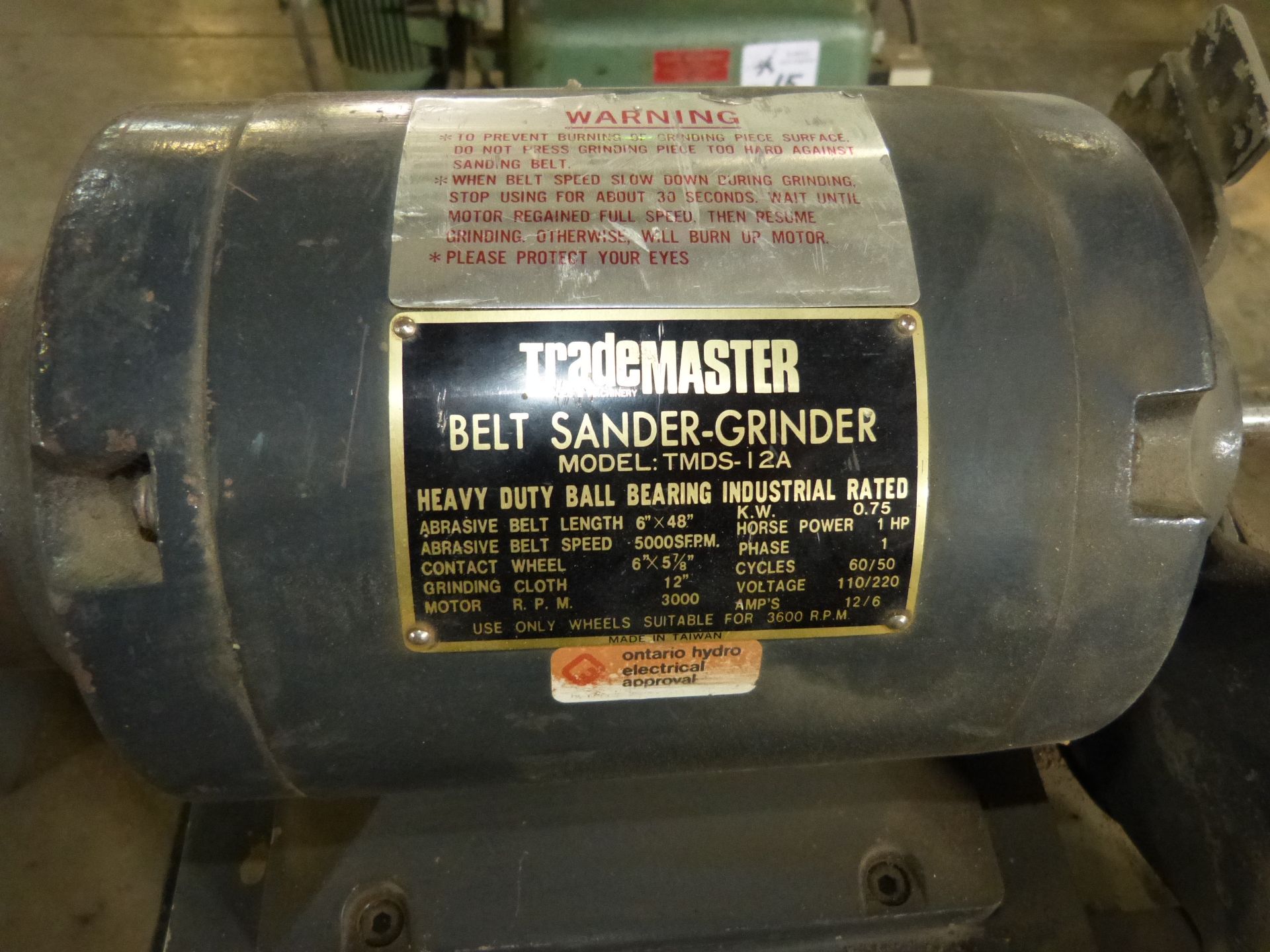 TRADEMASTER BENCH GRINDER 6" WHEEL CAPACITY 220 VOLTS - Image 4 of 4