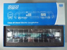 Dapol - An OO gauge 1:76 scale Class 68 Diesel Locomotive by Dapol # 4D-022-002 '68005' Defiant DRS