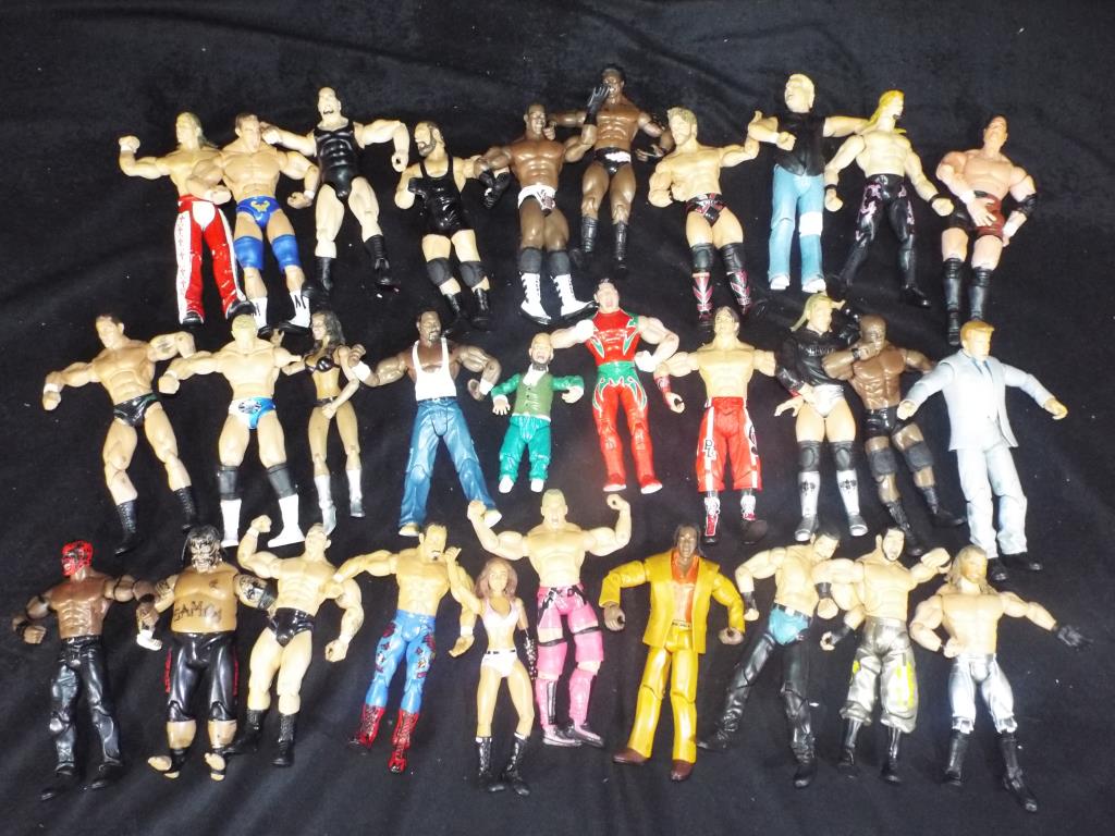 WWE, WWF, JAKKS Pacific - 30 unboxed WWE / WWF action figures .