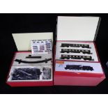 Hornby - A boxed Hornby OO Gauge 'The Boxed Set' Steam Locomotive Railway Set.