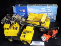 Tonka Toys and Others - 10 unboxed Tonka Toy vehicles in various scales,