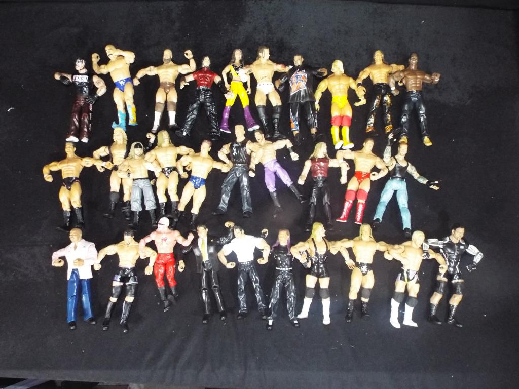 WWE, WWF, JAKKS Pacific - 30 unboxed WWE / WWF action figures .