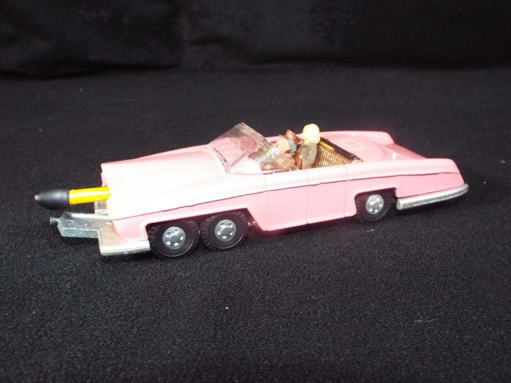 Dinky - An unboxed Dinky 100 'Thunderbirds' Lady Penelope's FAB 1. - Image 2 of 3