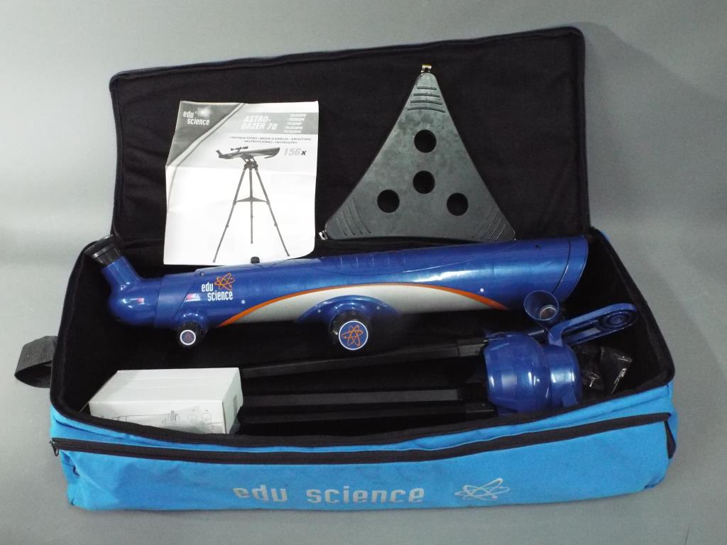 Edu Science - An Edu-Science Astro Gazer 70 Childrens Telescope complete with an Edu-Science Carry