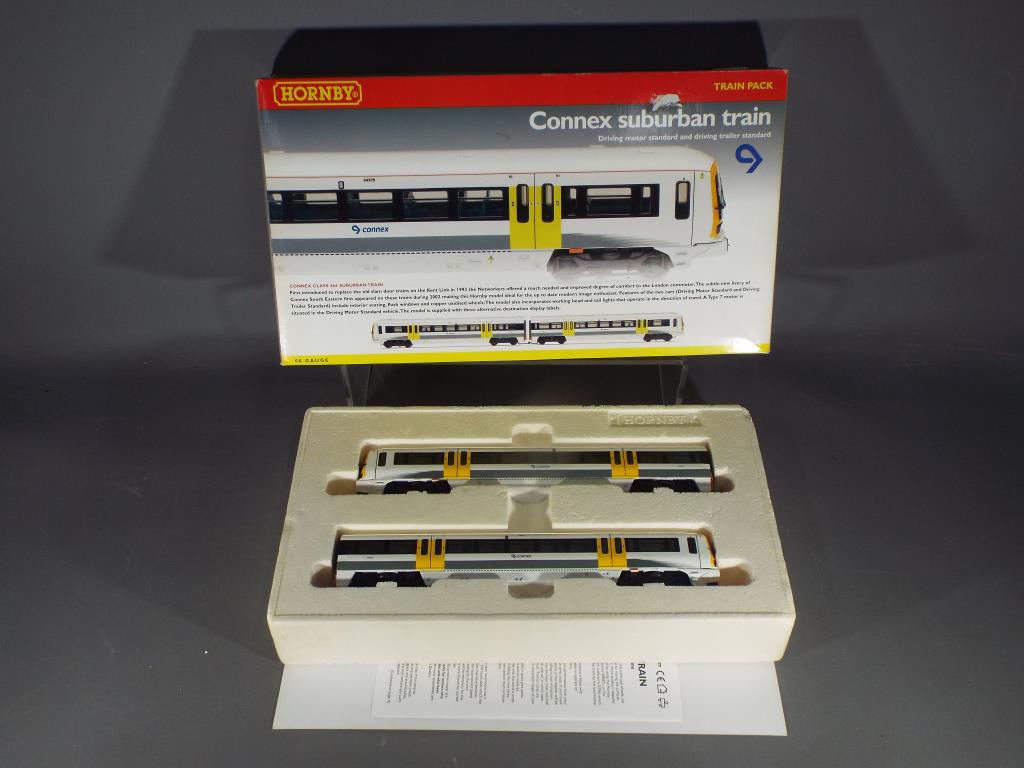 Hornby - A boxed Hornby OO Gauge R2307 Connex Class 466 Suburban Train Pack.