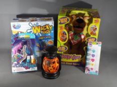 Character-Online, Jacks, Play Doh - A small collection of toys and games.