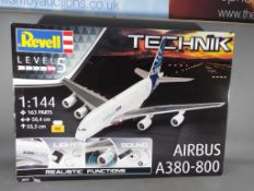 Revell Technik Airbus A380-800 1:144 scale Level 5 model kit #00453 with light and realistic