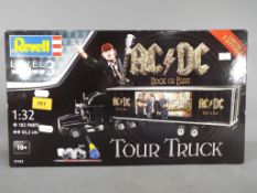 Revell - AC/DC Rock Or Bust Tour Truck 1:32 scale Level 3 model #07453, 102 parts,