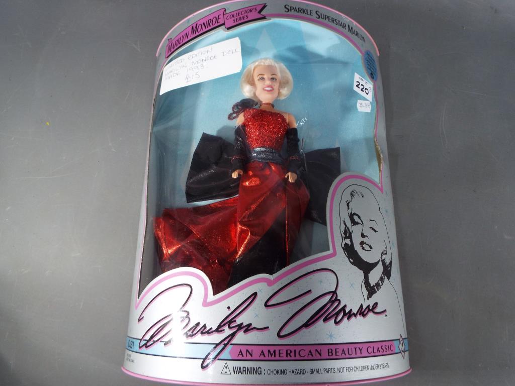 Barbie - Marilyn Monroe Collecto'r dolls from Marilyn and Norma Jean Company to include Spot Light - Image 4 of 4