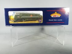 Bachmann Branch Line - a Class 42 Warship diesel op no D820 Grenville BR green # 32-058,