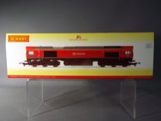 Hornby - an OO gauge diesel locomotive Schenker Co-Co class 66 'DP World London Gateway' op no