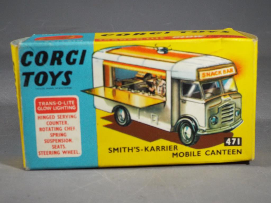 Corgi Toys - A boxed Corgi 471 Smiths Karrier Mobile Canteen 'Joe's Diner'. - Image 2 of 3