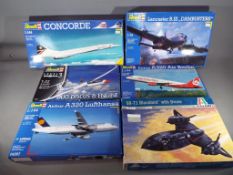 Revell - a selection of Revell 1/72 scale and 1/144 scale aircrafts to include Concorde,
