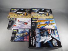 Revell - a mixed lot of various levels Revell model kits to include Apollo Astronaut on the Moon