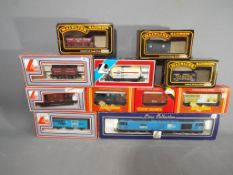 Lima, Palitoy Mainline; Hornby - A boxed Lima OO gauge Class 60 diesel locomotive L204799 Op.No.