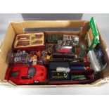 Maisto, Corgi, Lledo and others - A group of diecast model vehicles, static models,